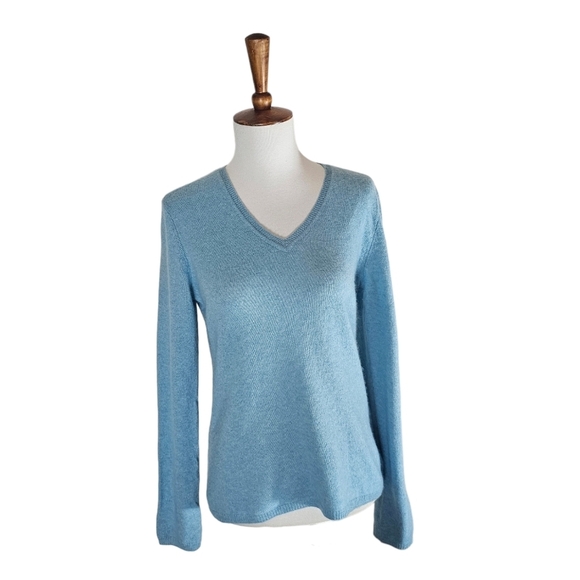 Charter Club Cashmere V Neck Blue Sweater Small Preowned - Picture 2 of 8